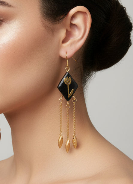 Boucles d'Oreilles Géométriques Florales Chic & Bohèmes – Pièce Unique Peinte à la Main - Talis & co