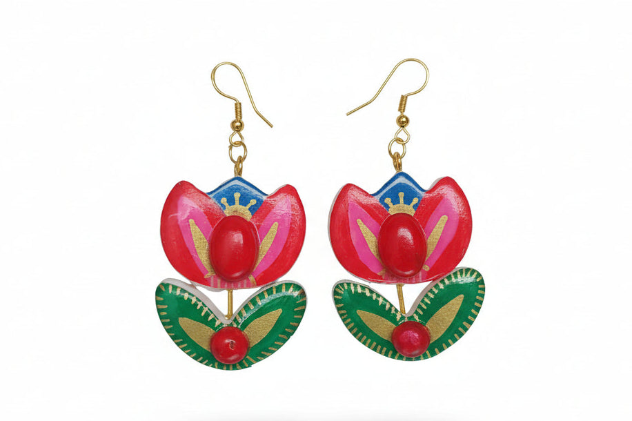 Boucles d'Oreilles Folkloriques en argile Peinte à la Main – Motif Floral rouge et Vert