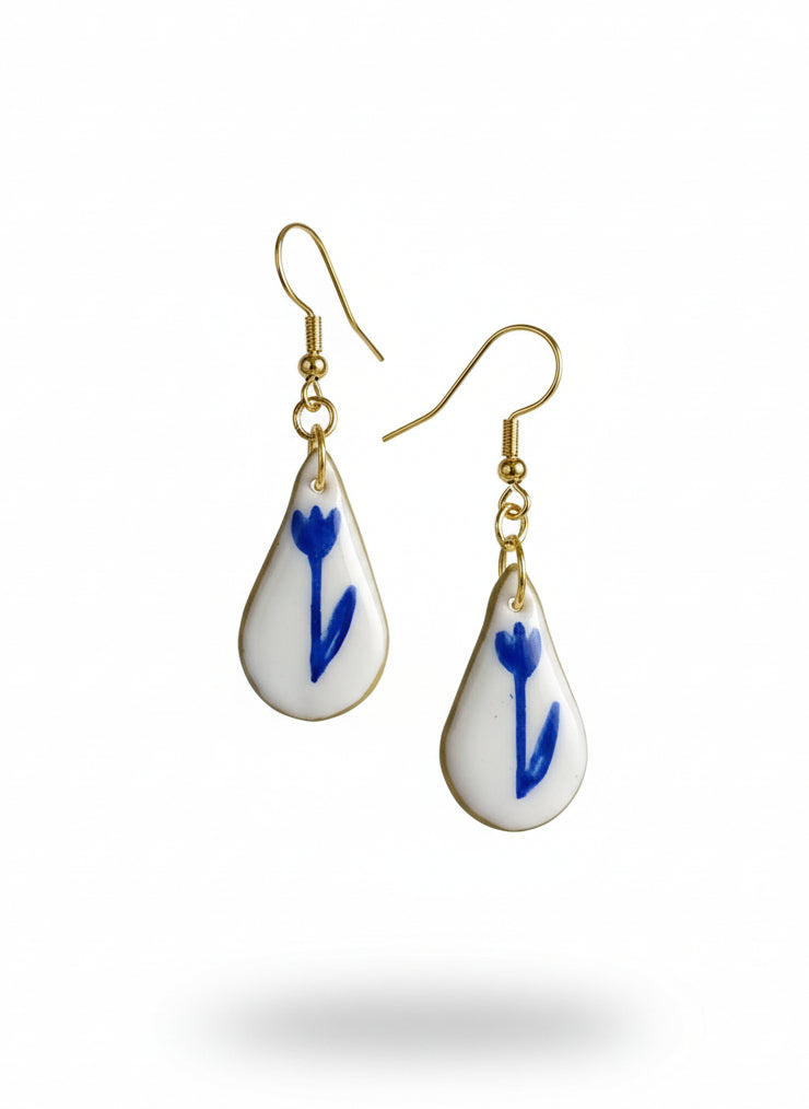 Boucles d'Oreilles Goutte "Tulipe Delft" – Bijou Floral Bleu et Blanc - undefined