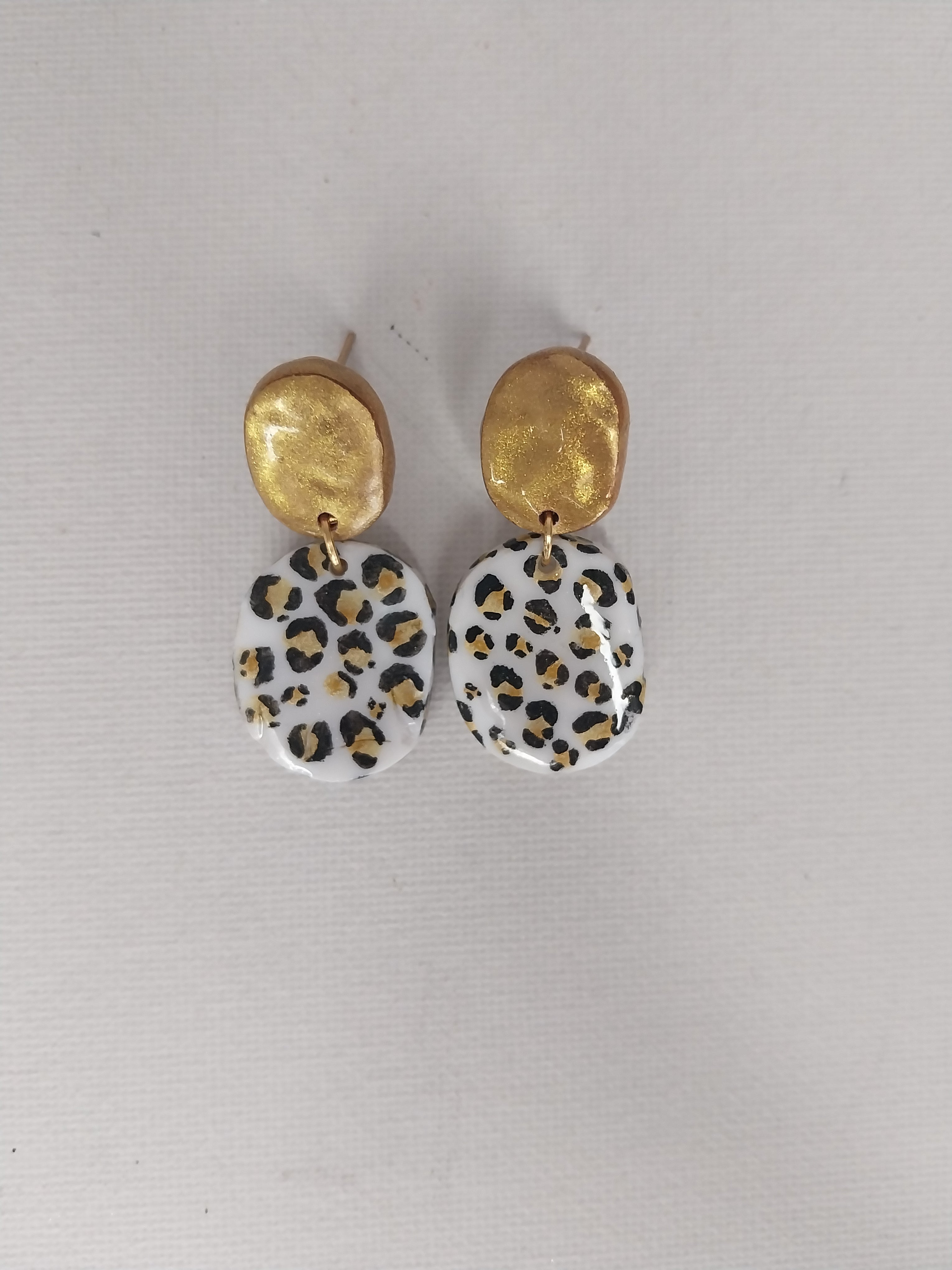 Boucles d'Oreilles Savane - Léopard et Doré | Argile polymère