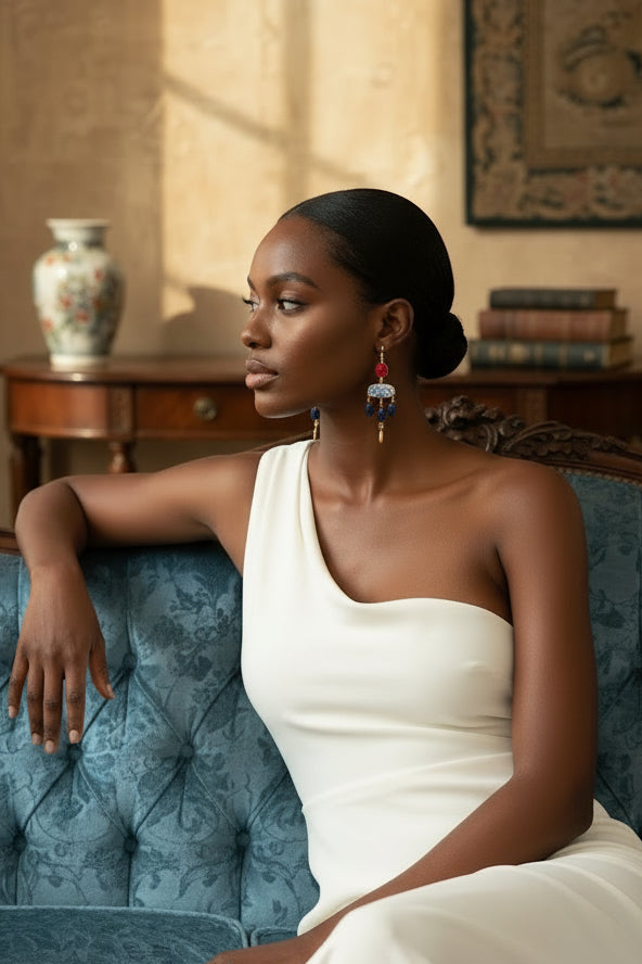 Boucles d'Oreilles Chic & Bohème en Acier Inoxydable Doré, Argile Émaillée Bleu et Résine Rouge - Modèle Pampilles Artisanales - Talis & co