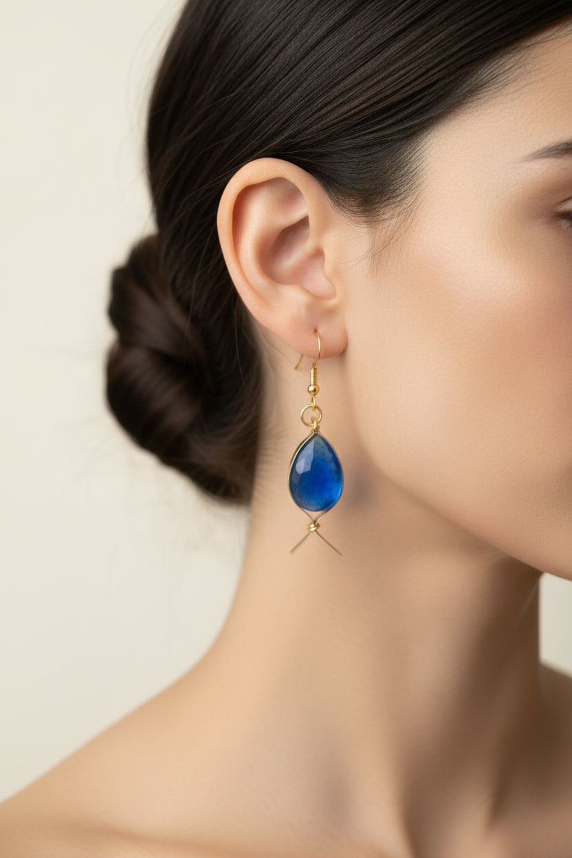 Boucles d'oreilles poisson perle en resine laiton et acier inoxydable