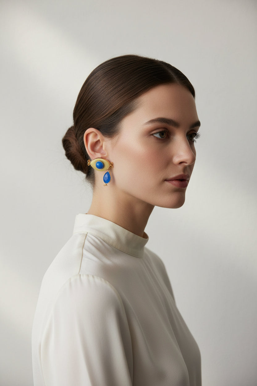 Boucles d’Oreilles Regard Mystique – Artisanat d’Art en Argile Polymère et Laiton - Talis & co