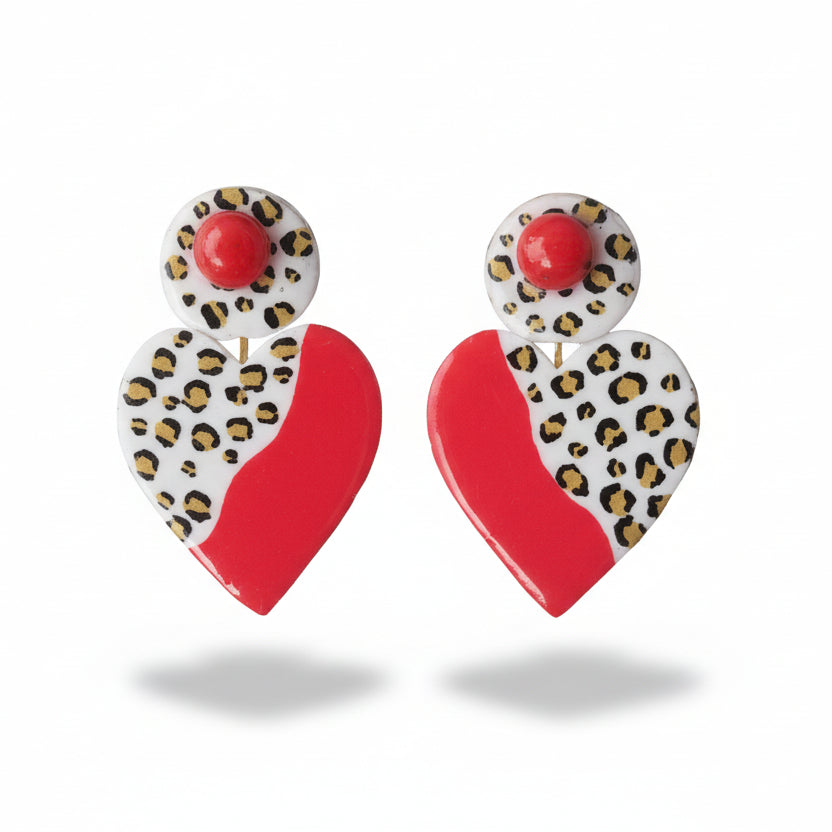 Boucles d’Oreilles "Rebelle Love" – Cœur Imprimé Léopard & Rouge Vibrant