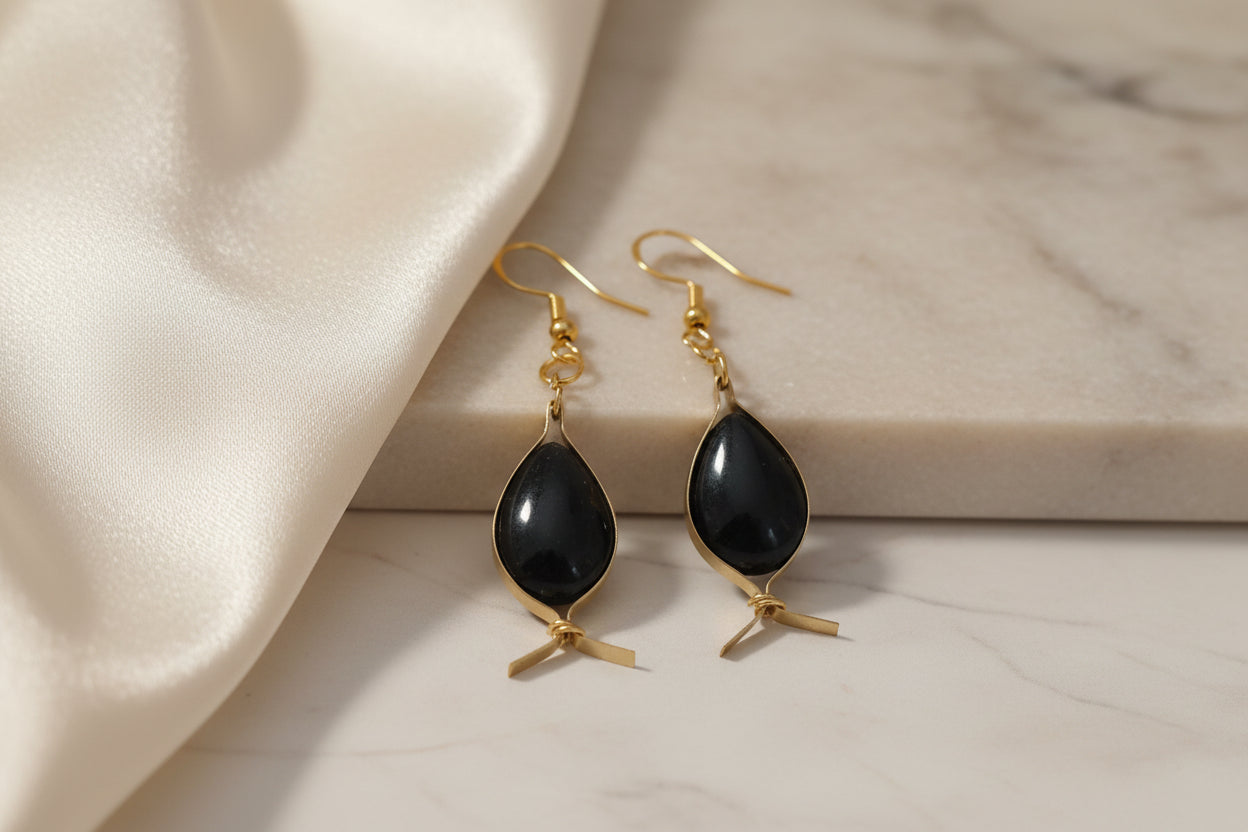 Boucles d'oreilles poisson perle en resine laiton et acier inoxydable