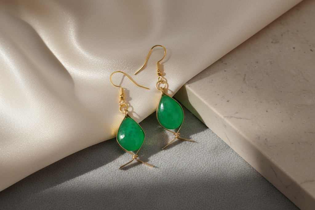 Boucles d'oreilles poisson perle en resine laiton et acier inoxydable