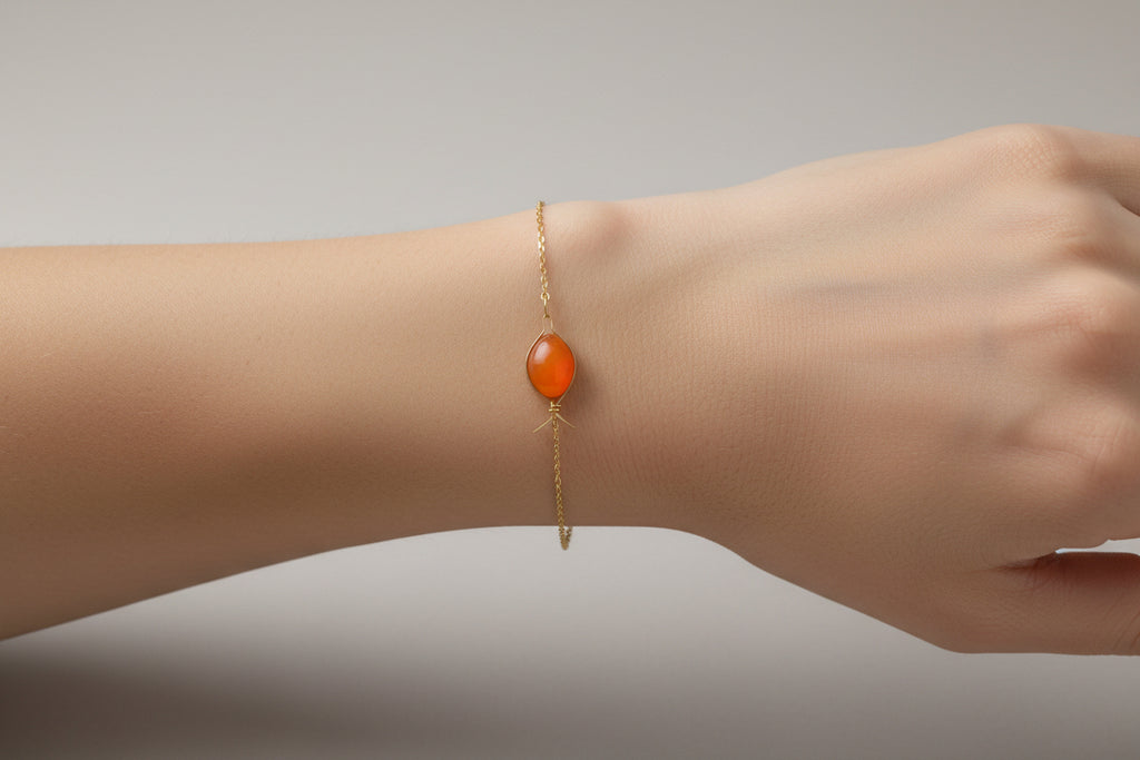 Bracelet Fin Colorée – Laiton, perle en résine & Acier Inoxydable - Talis & co