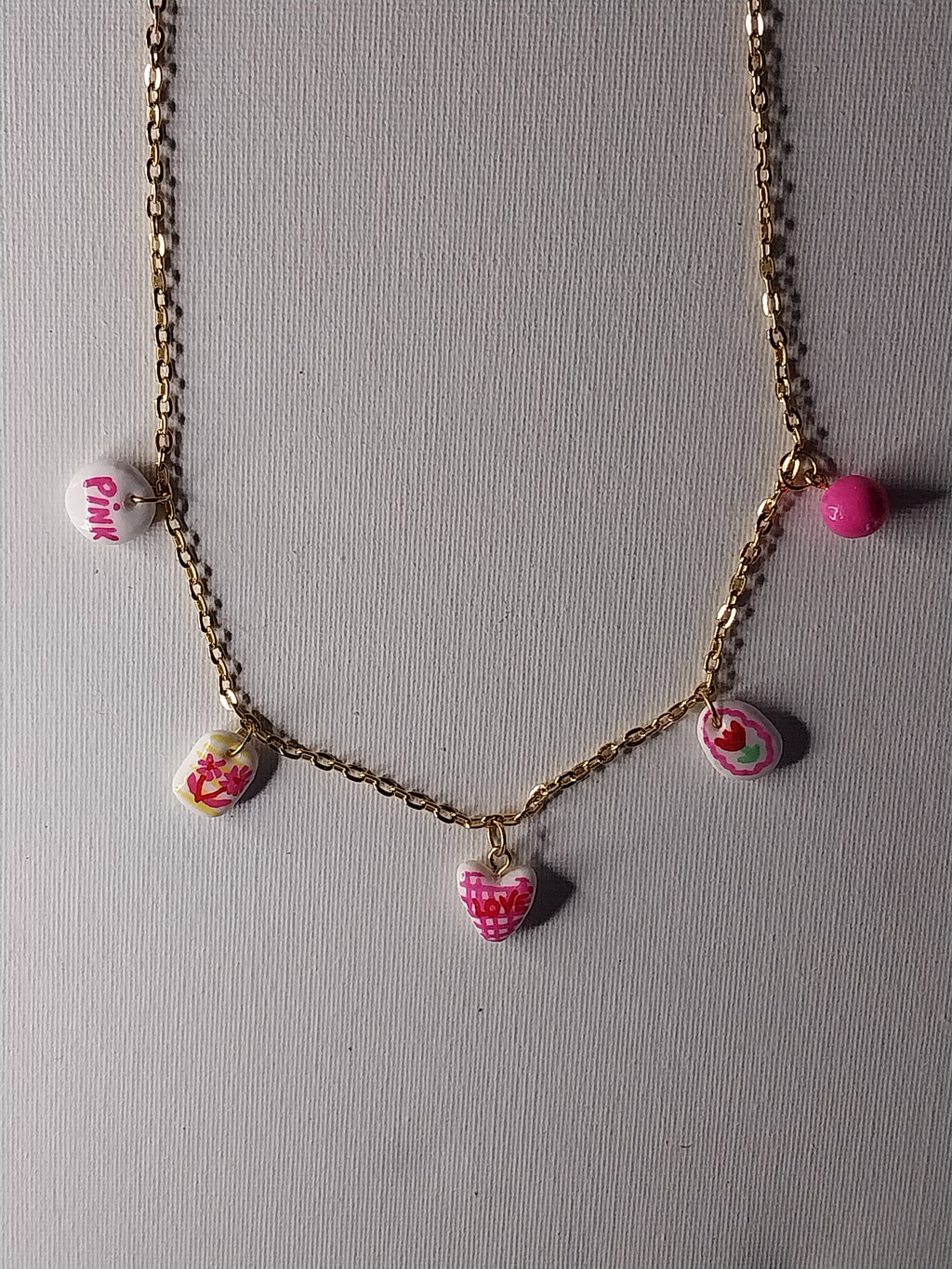 Collier à breloques roses Talis&co