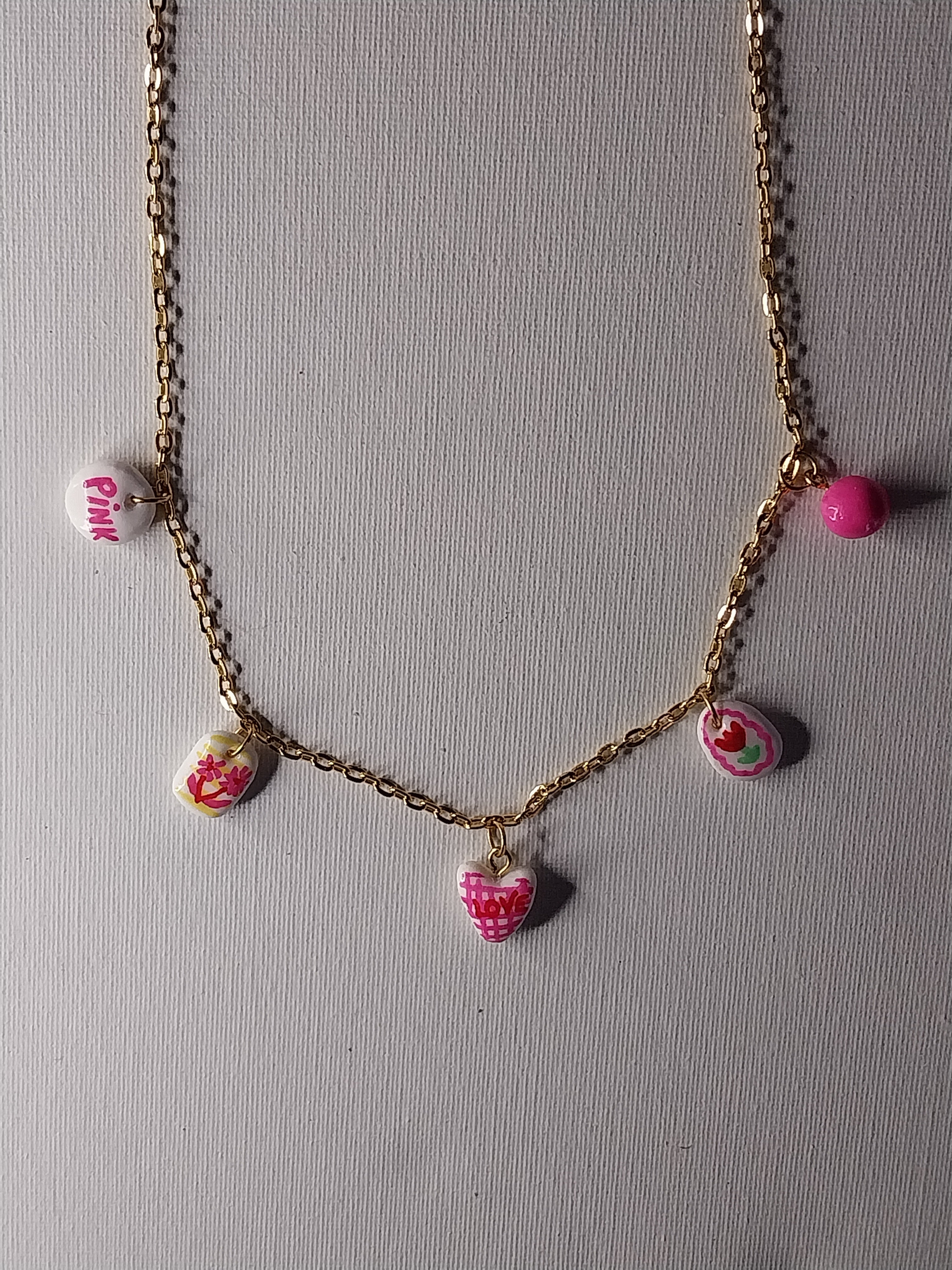 Collier à breloques roses Talis&co