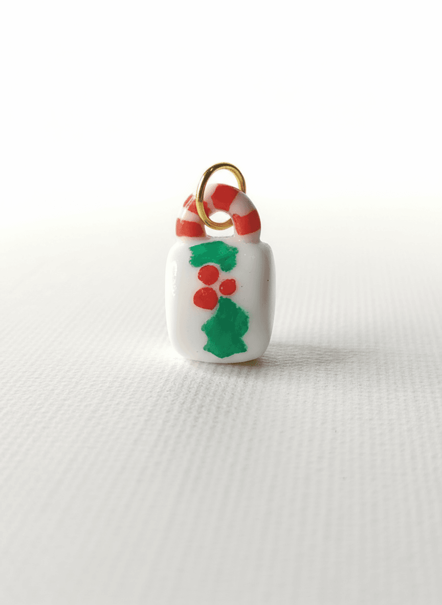 Pendentif fantaisie tasse de noel