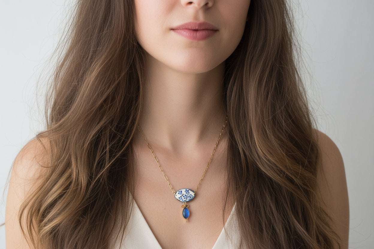 Collier Artisanal en Acier Inoxydable – Pendentifs Argile Polymère & Résine Époxy