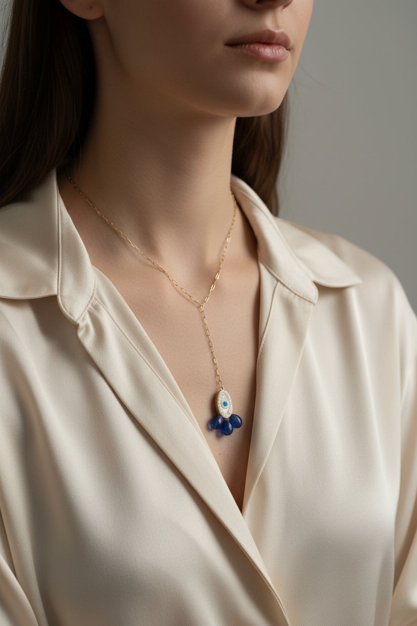 Collier Lariat en Acier Inoxydable – Pendentifs en Argile Peints à la Main & Perles Résine Bleues