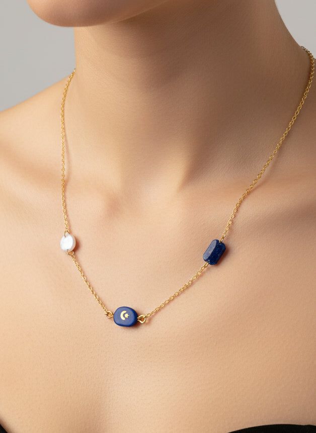 Collier bohème original chic or et bleu