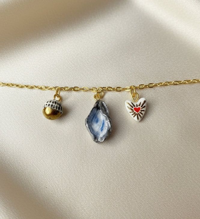 Collier Breloques Acier Inoxydable Doré et Argile Élégant