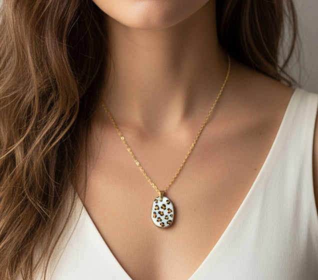 Pendentif motif Léopard doré Talis&co - Talis & co