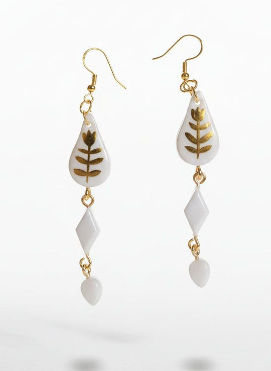 Boucles doreilles en acier inoxydable baroque chic tendance blanc et or