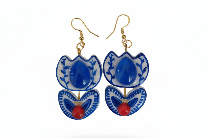 Boucles d'Oreilles florales tulipe Bleues et Blanches - Argile Polymère & Résine - Talis & co