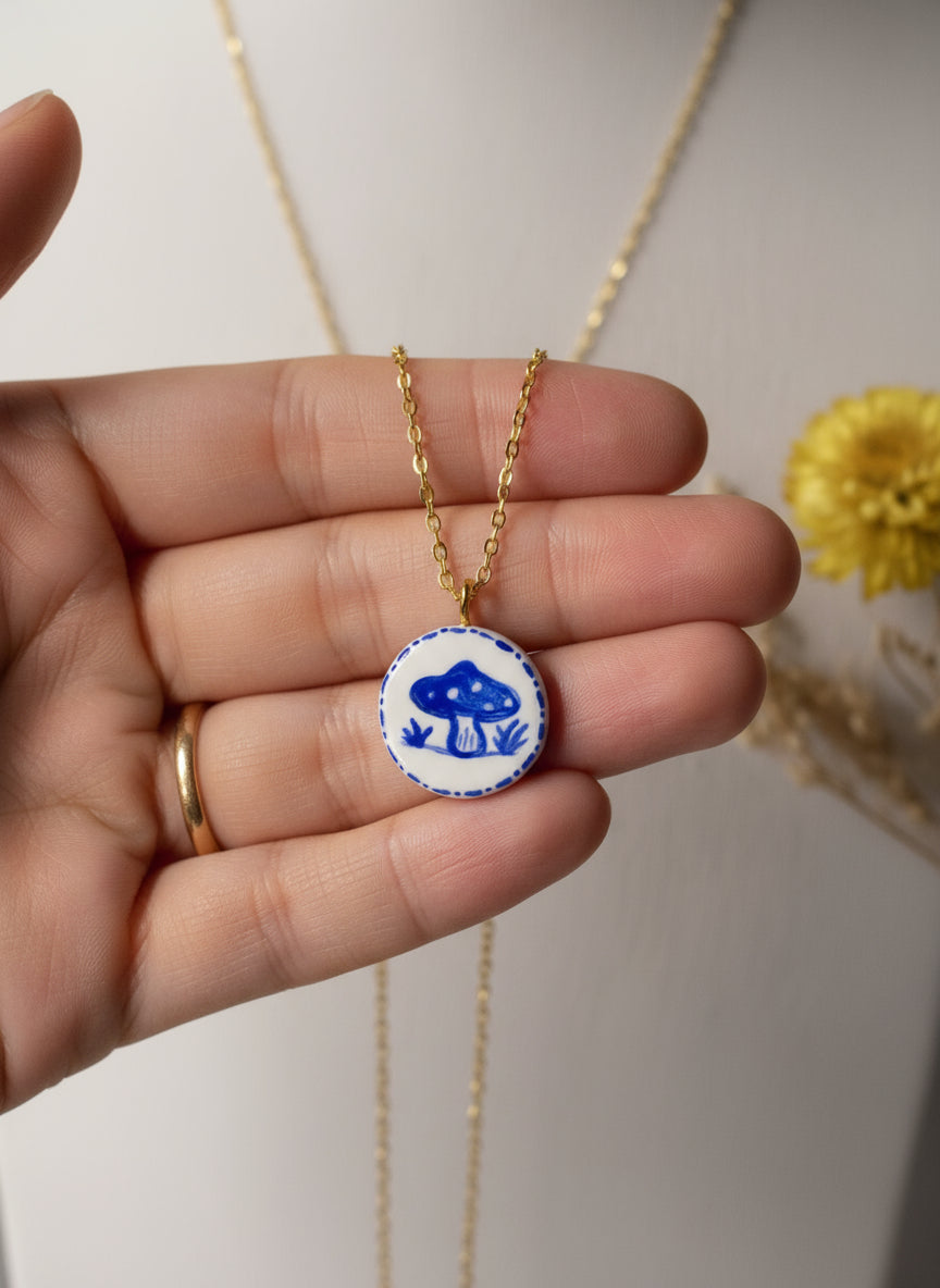 Pendentif bleu champignon Talis&co | Argile polymère - Talis & co