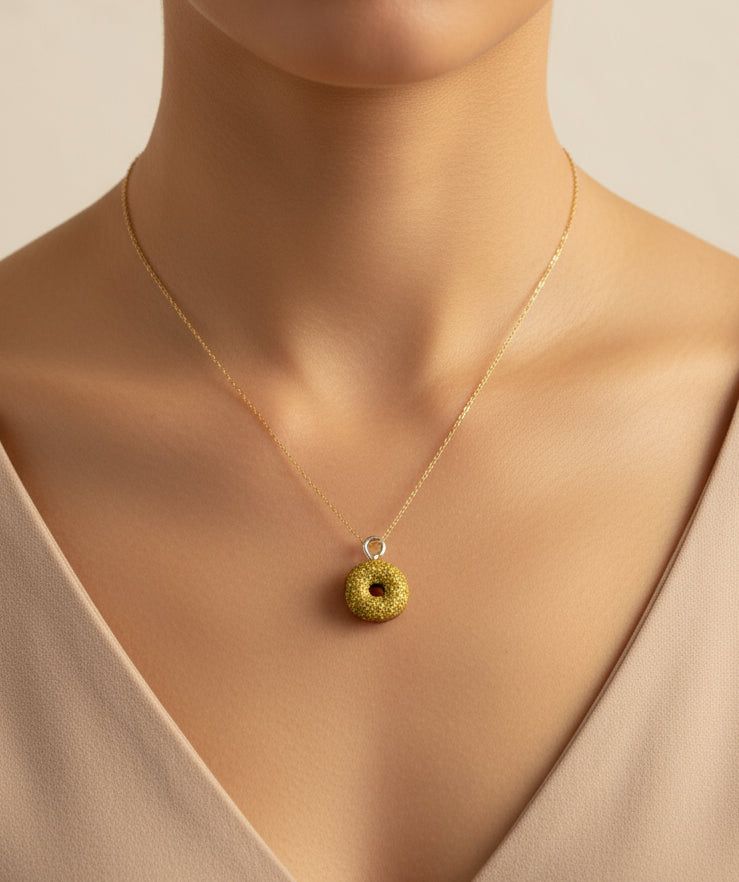 Pendentif artisanal donut pailleté doré or