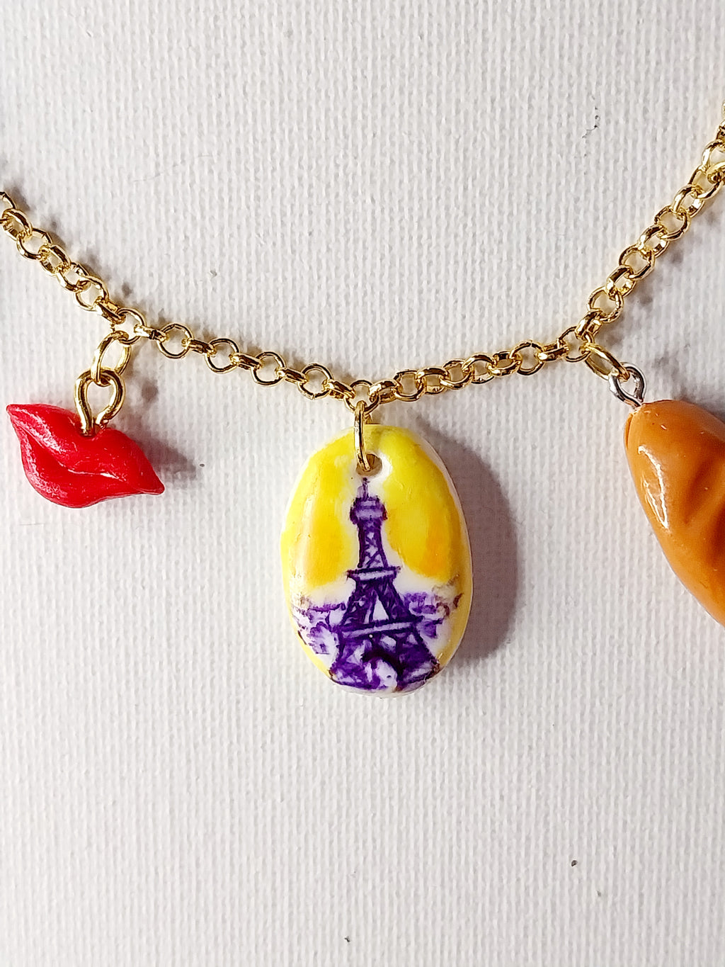 Collier à breloques inspiration voyage à PARIS Talis&co