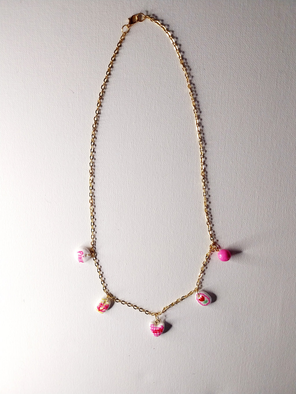 Collier à breloques roses Talis&co