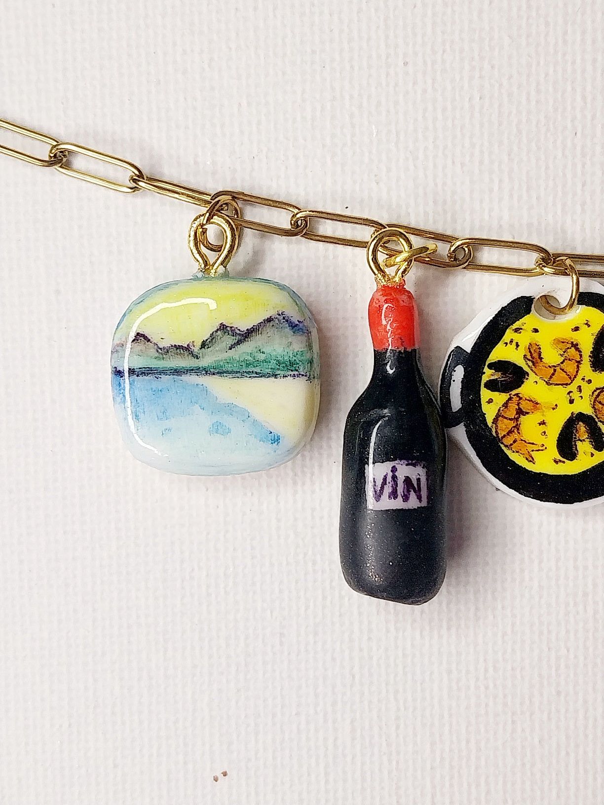 Collier en acier inoxydable à breloques uniqueCatalogne