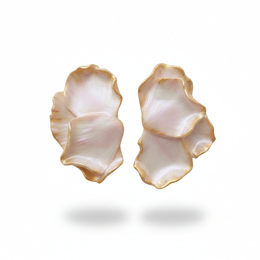 Boucles d'Oreilles Sakura - Pétales Rose et Doré | Argile polymère