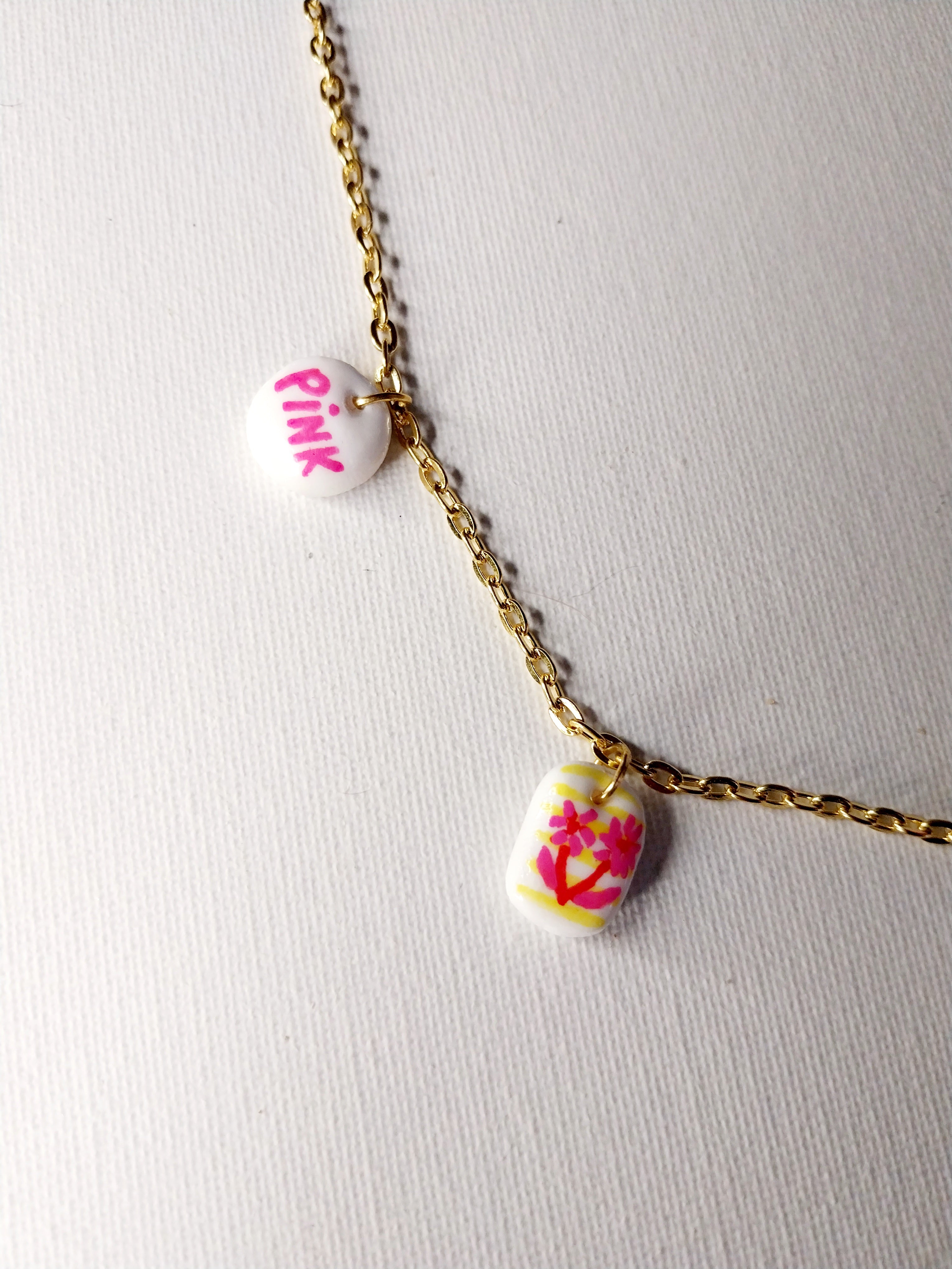 Collier à breloques roses Talis&co