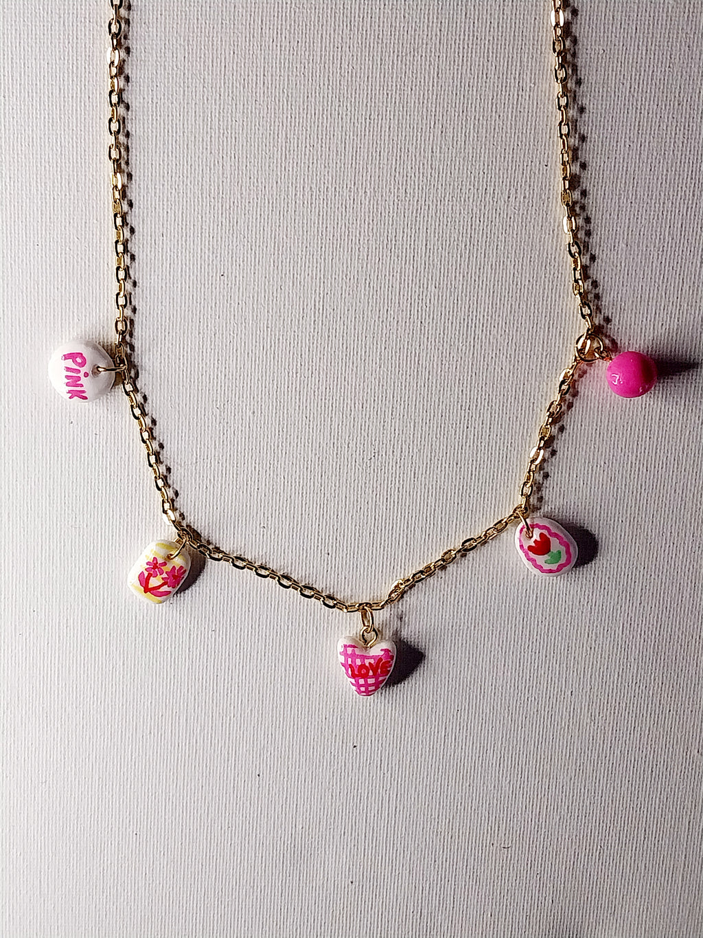 Collier à breloques roses Talis&co