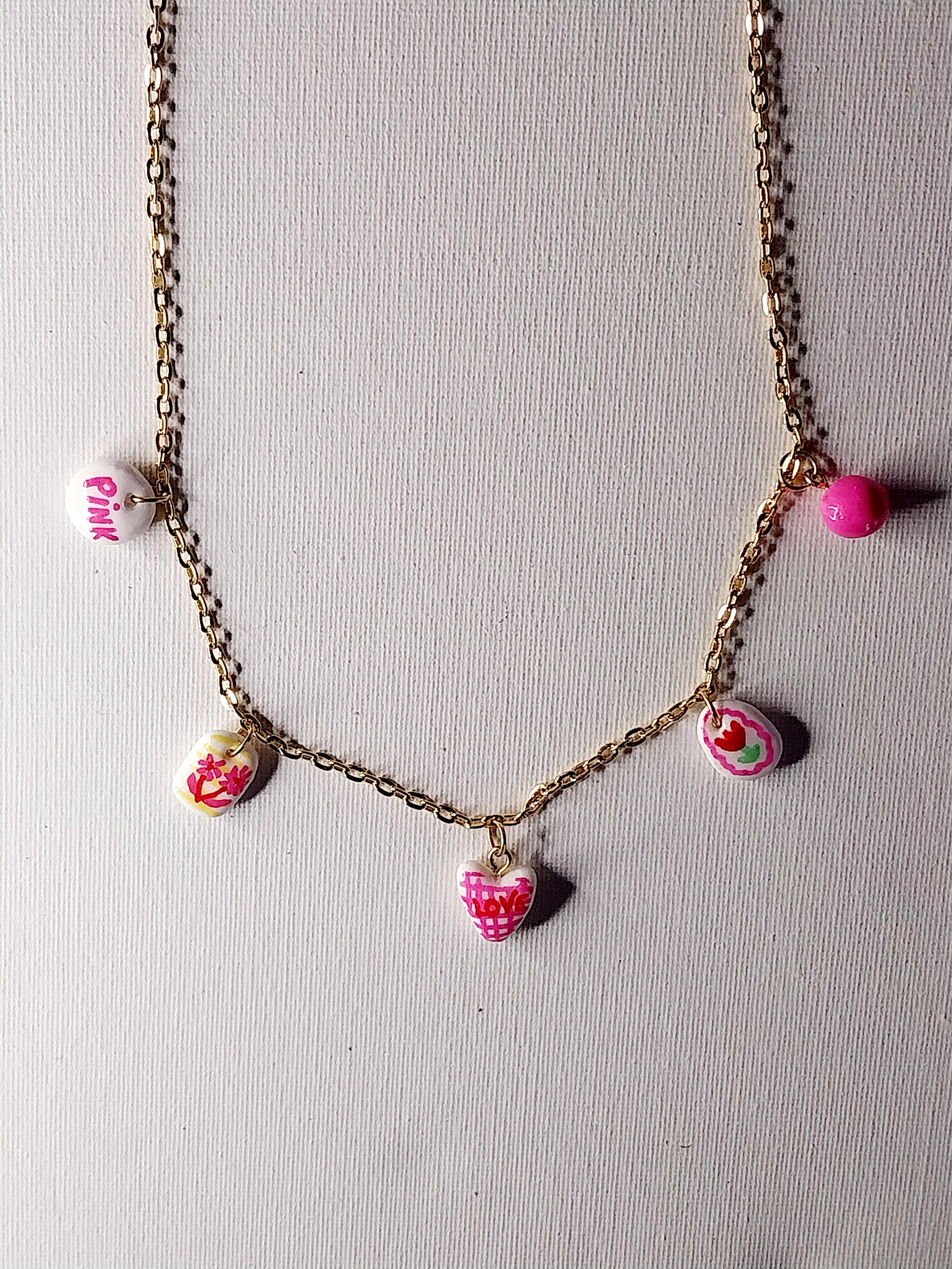 Collier à breloques roses Talis&co