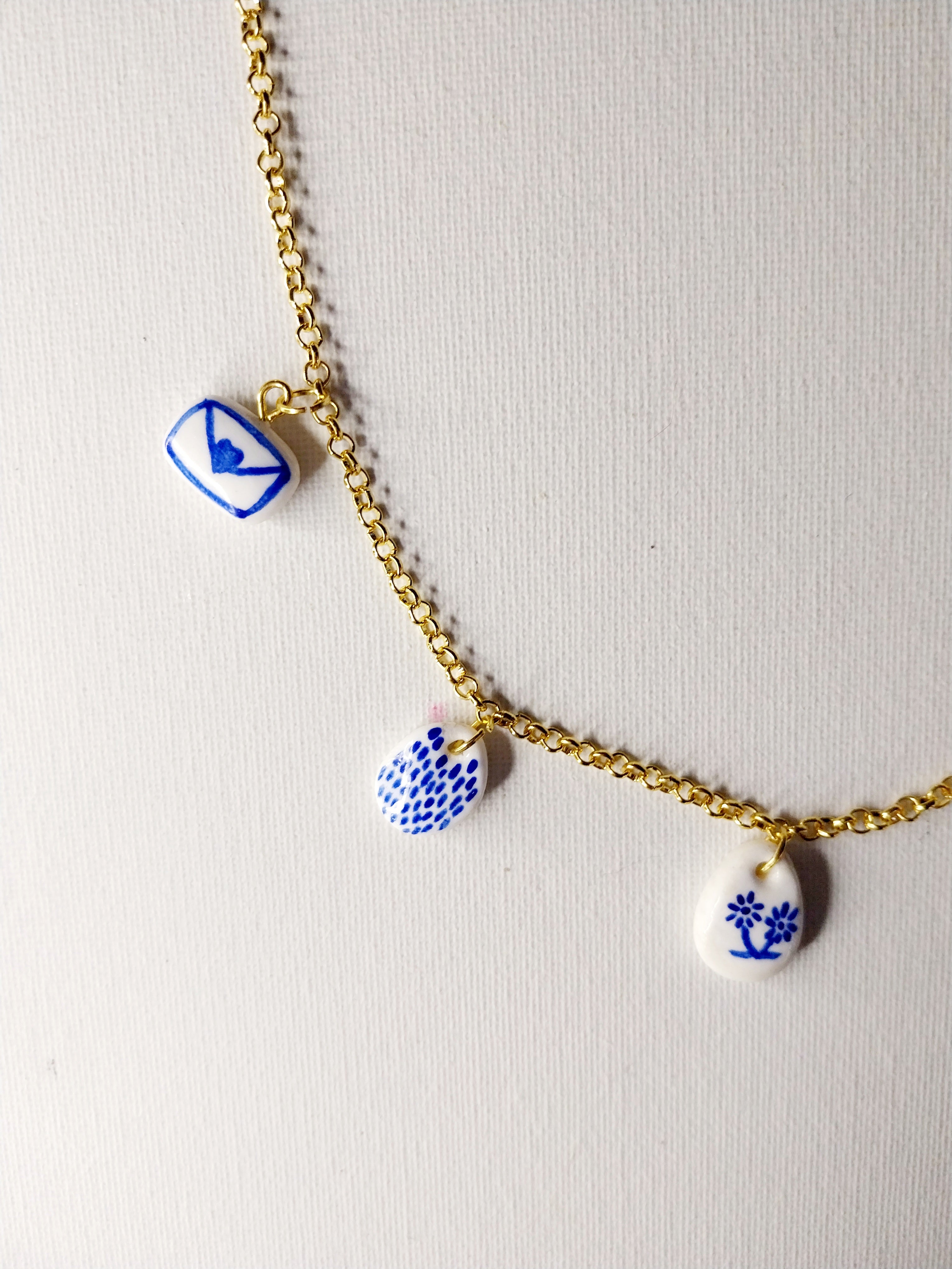 Collier à breloques bleues Talis&co