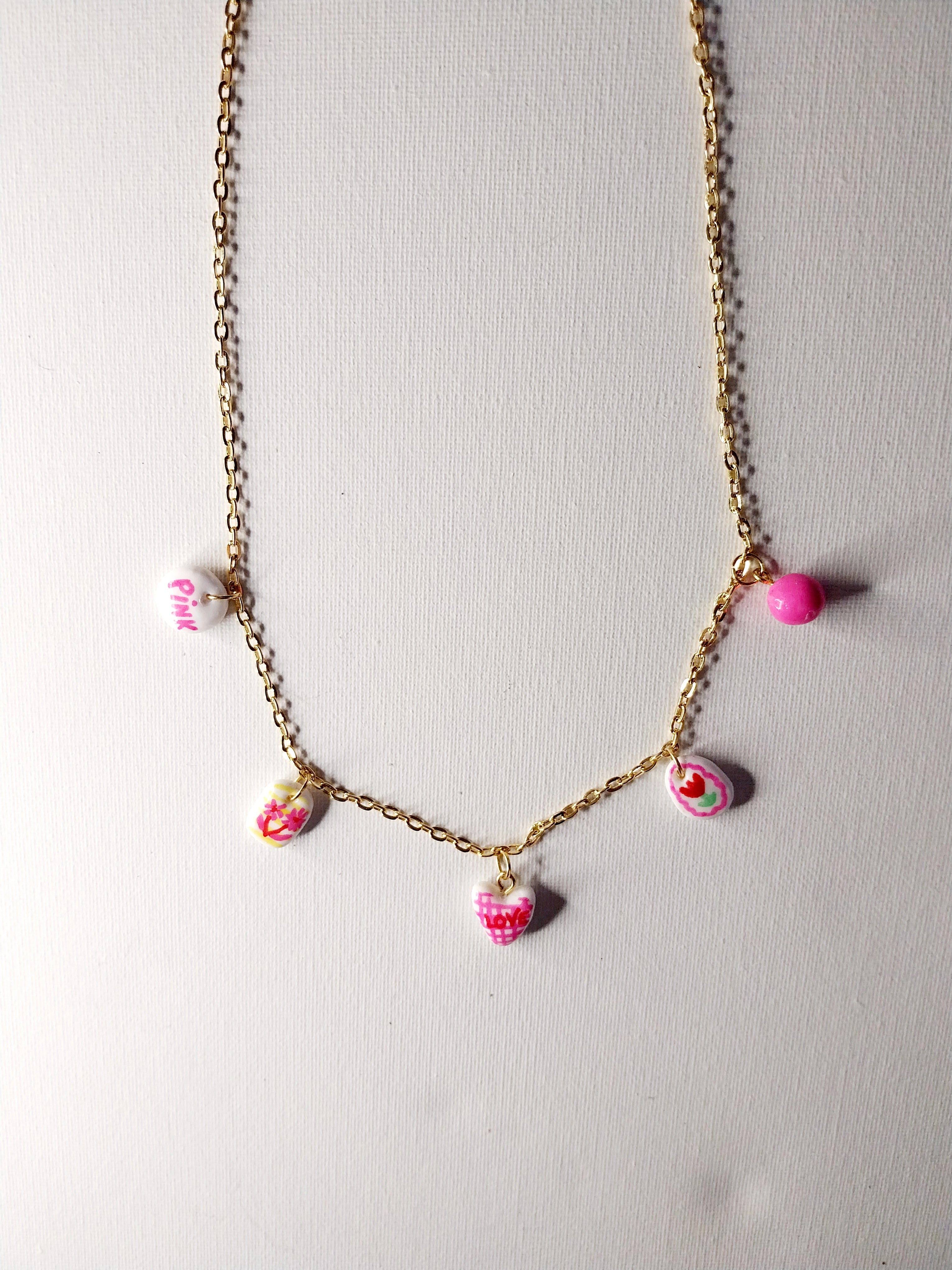 Collier à breloques roses Talis&co